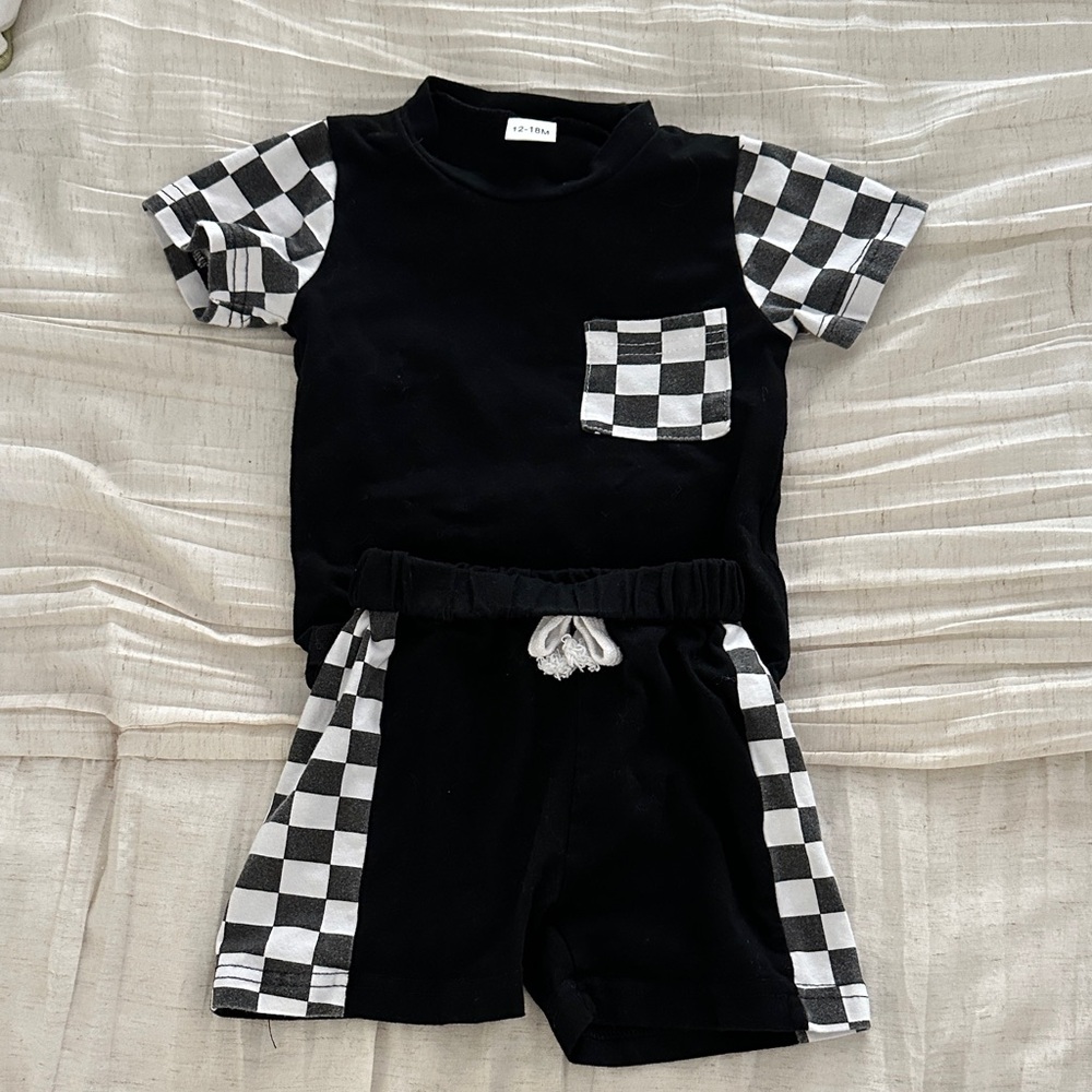 Black and White Checkered Kids Outfit Sz 12-18 Months